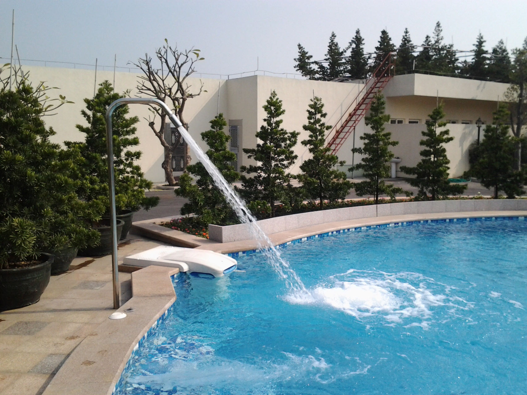 泳池翻新服務(wù)