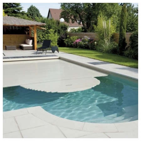 泳池膜蓋設(shè)備